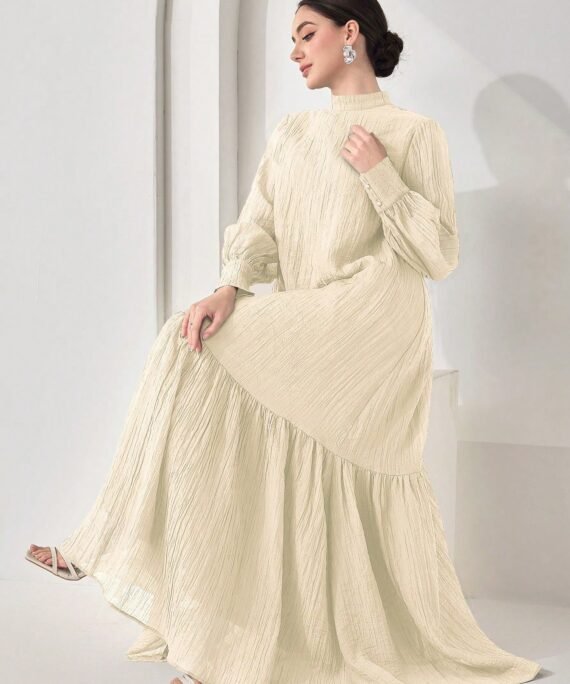 Robe Élégante à Col Montant